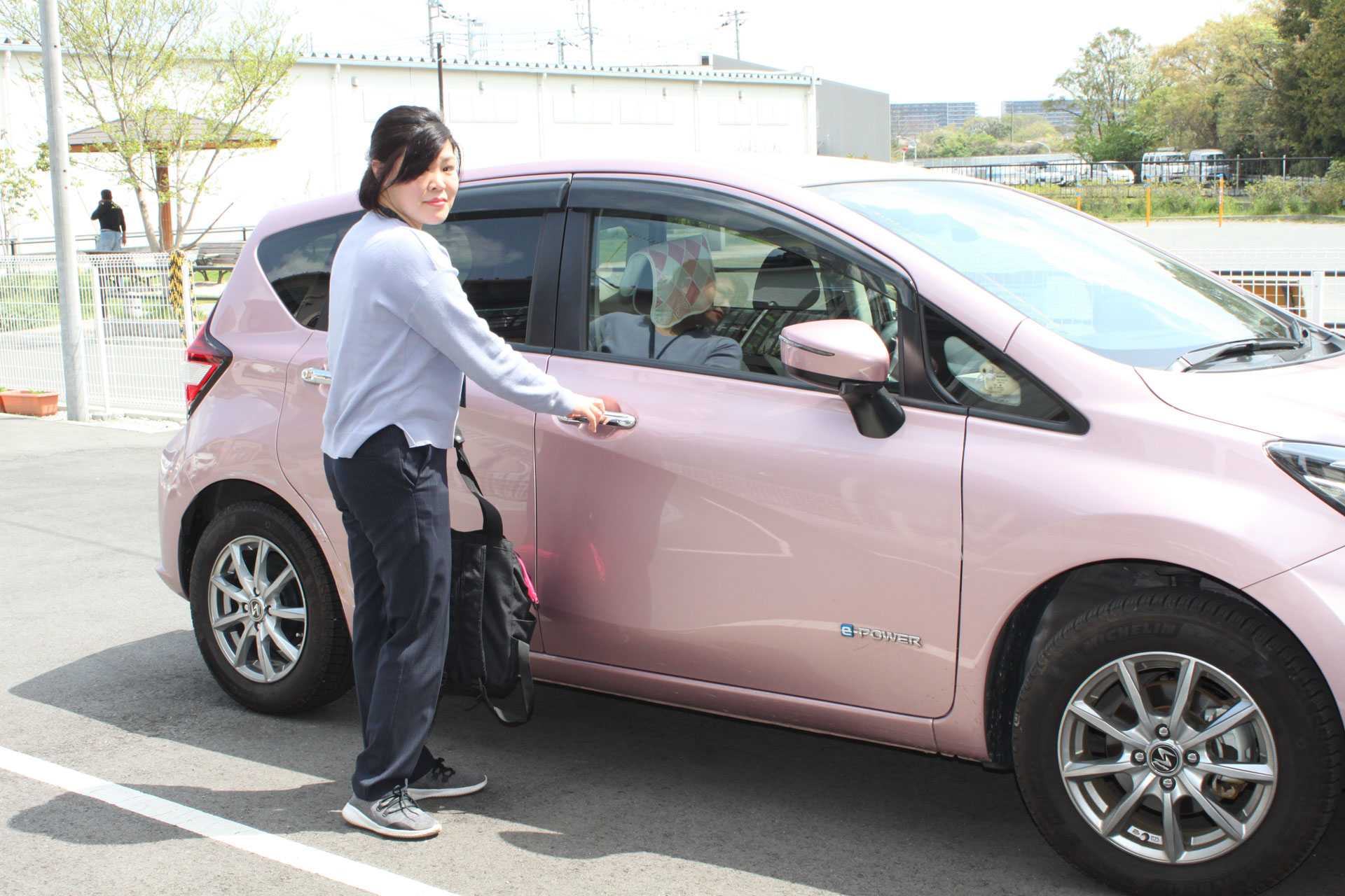 自家用車で直行直帰できるので、自分の都合に合わせて働けます♪